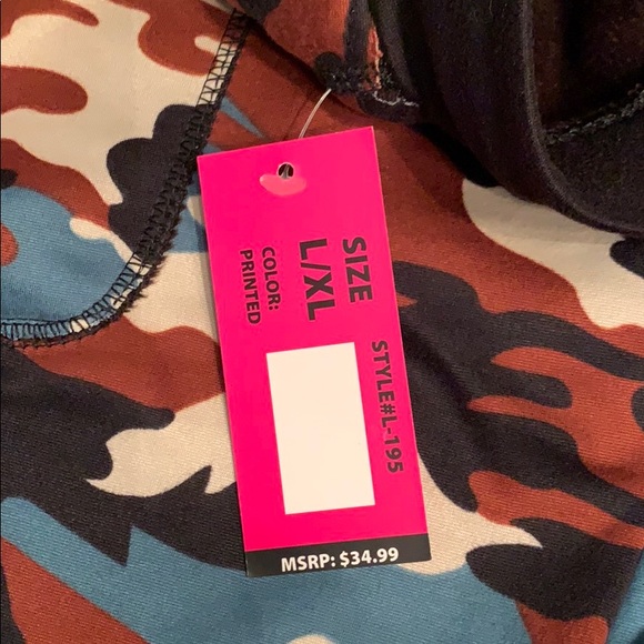 H 2 Gear CAMO FAUX FUR Leggings, size juniors L/XL - Picture 6 of 9